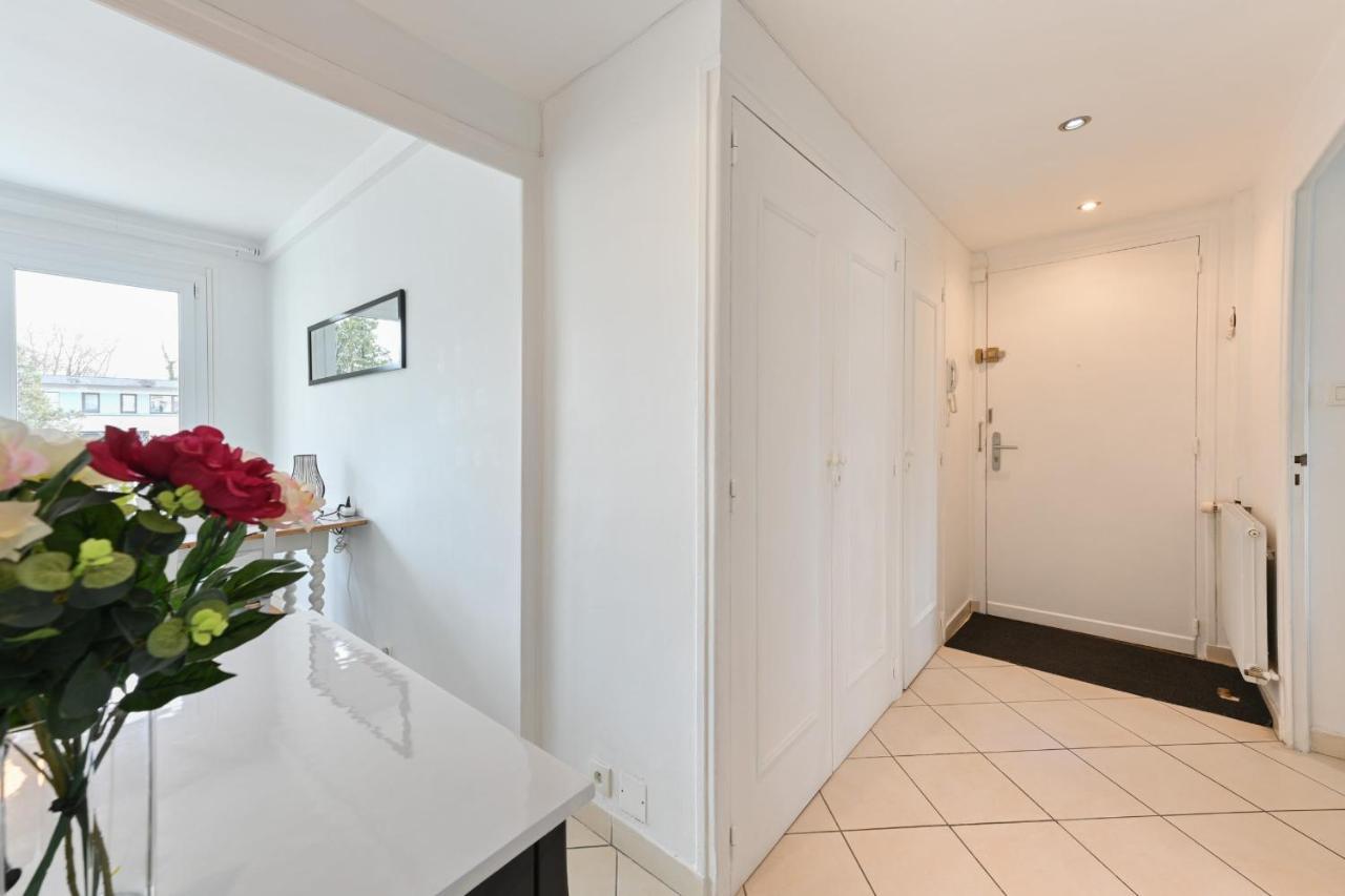 Le Boileau - Apartment For 4 People Parking And Balcony Close To The Lake อานซี ภายนอก รูปภาพ
