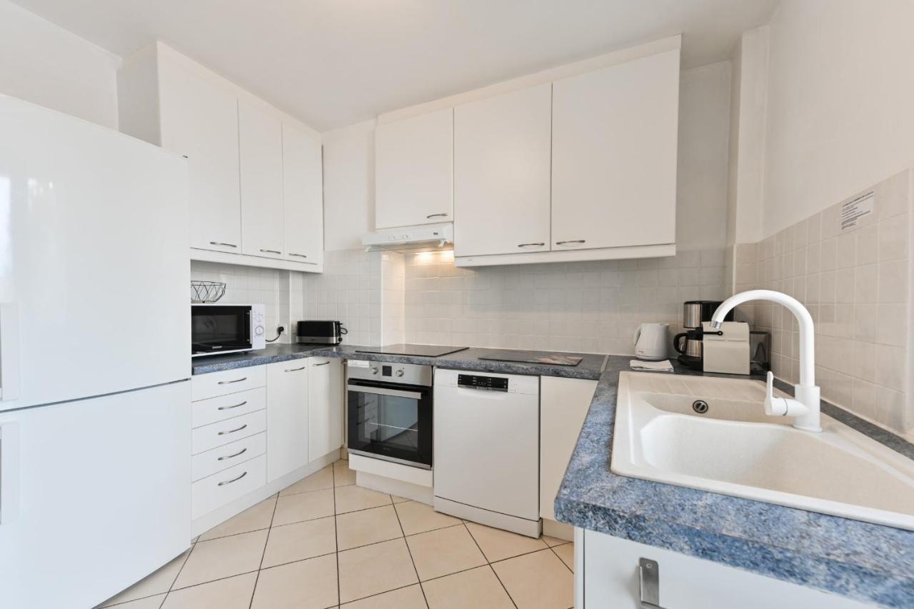 Le Boileau - Apartment For 4 People Parking And Balcony Close To The Lake อานซี ภายนอก รูปภาพ